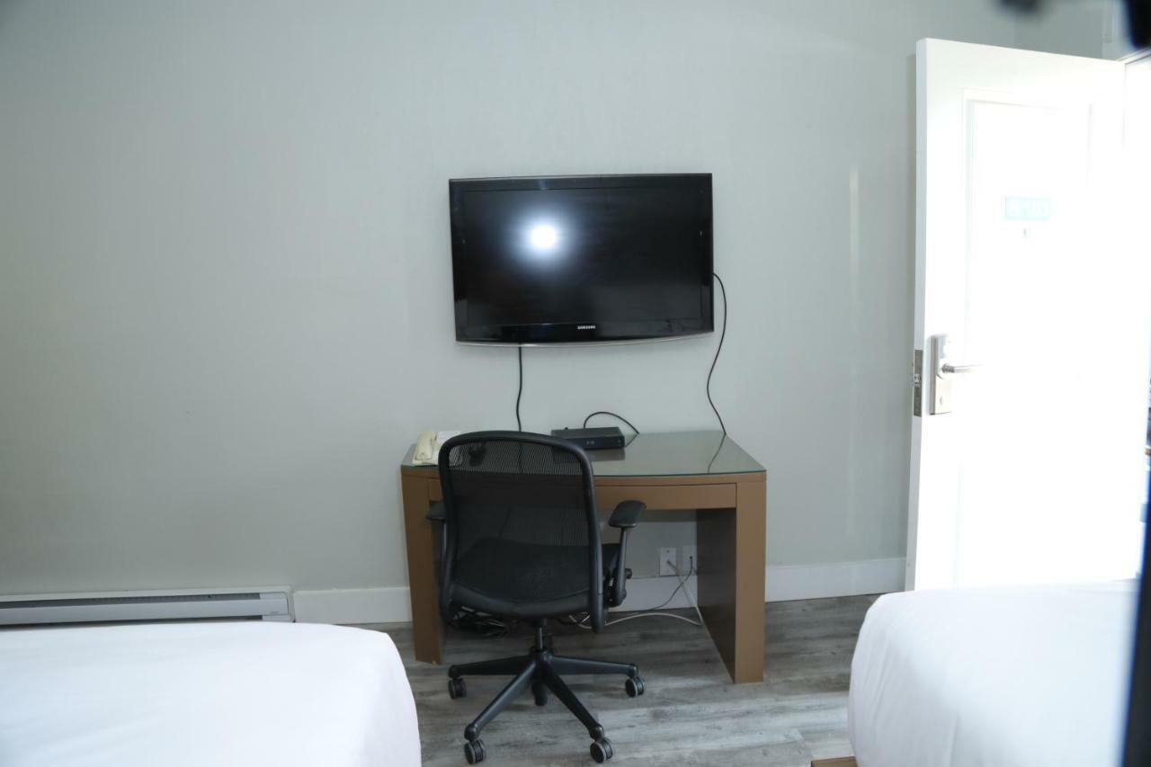 Fraser Inn Принс-Джордж Экстерьер фото