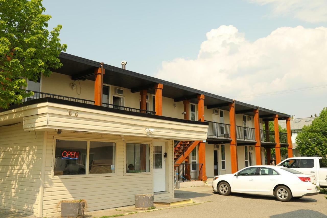 Fraser Inn Принс-Джордж Экстерьер фото